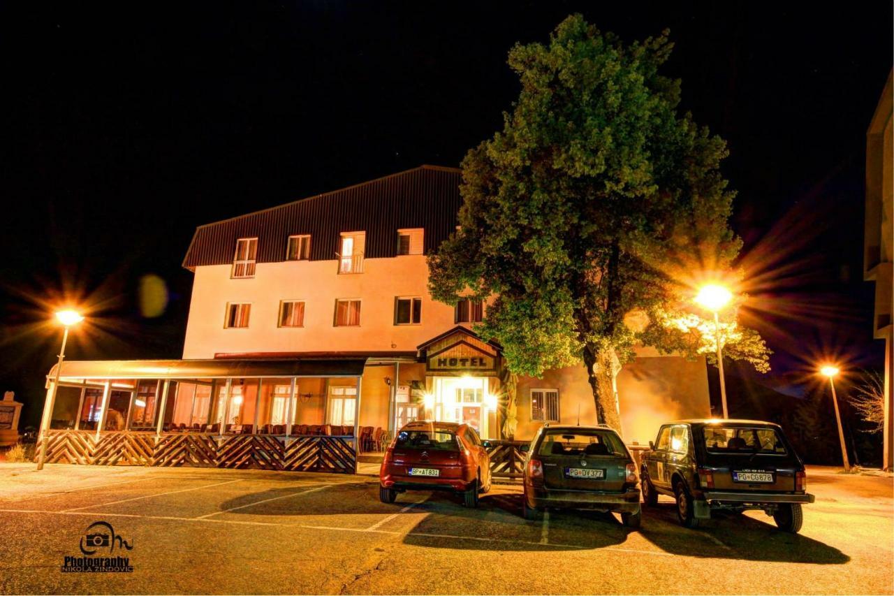 Hotel Dulovic Mojkovac Ngoại thất bức ảnh
