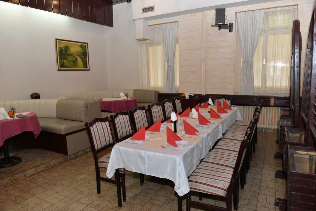 Hotel Dulovic Mojkovac Ngoại thất bức ảnh